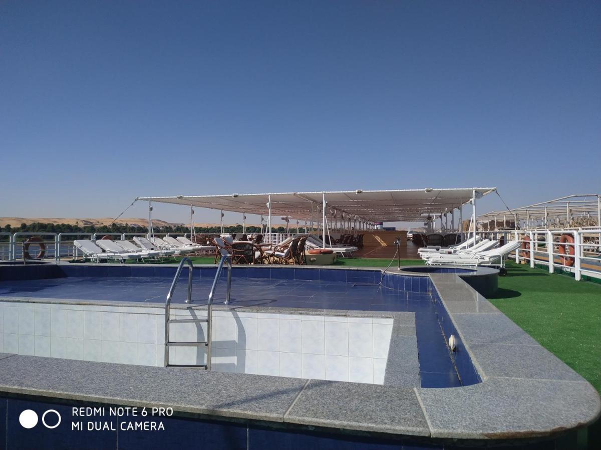 King Tut I Nile Cruise - Every Monday 4 Nights From Luxor - Every Friday 7 Nights From Aswan المظهر الخارجي الصورة